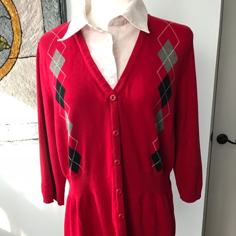 Sweater - Picture 1 of 5